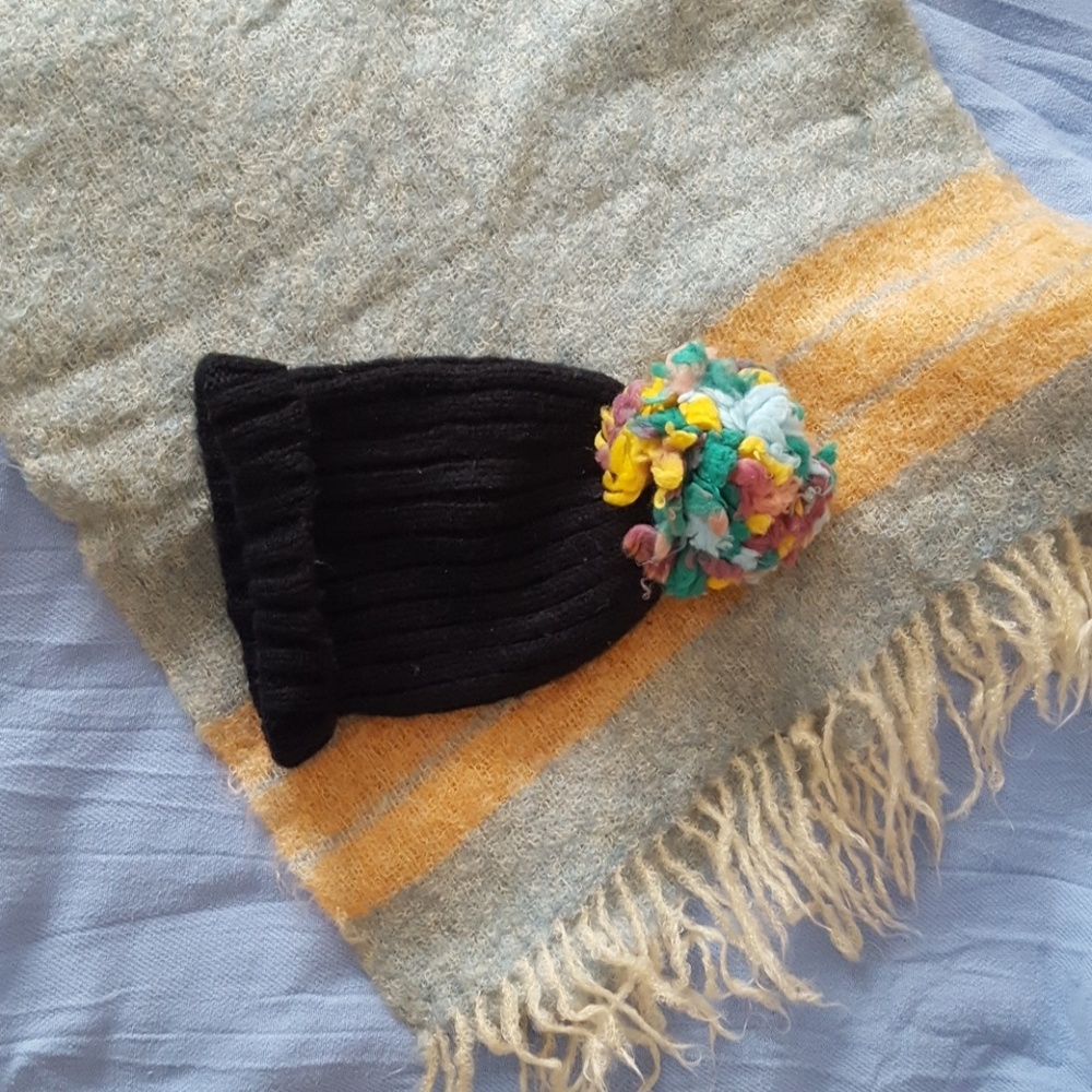Zara beanie with pompom
